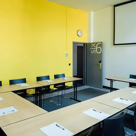 Vienna House Easy By Wyndham Cracow 酒店 3*