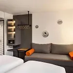 Vienna House Easy By Wyndham Cracow Szálloda 3*