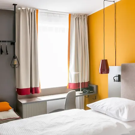 Отель Vienna House Easy By Wyndham Cracow