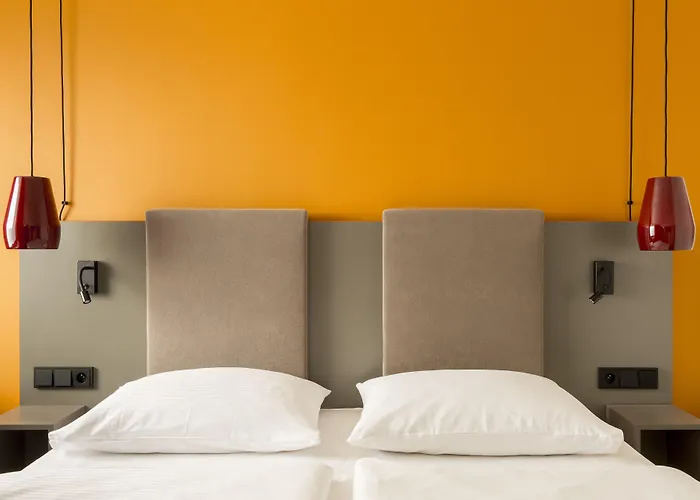 Hotel Vienna House Easy By Wyndham Cracow 3*