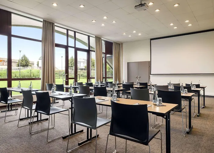 Отель Vienna House Easy By Wyndham Cracow