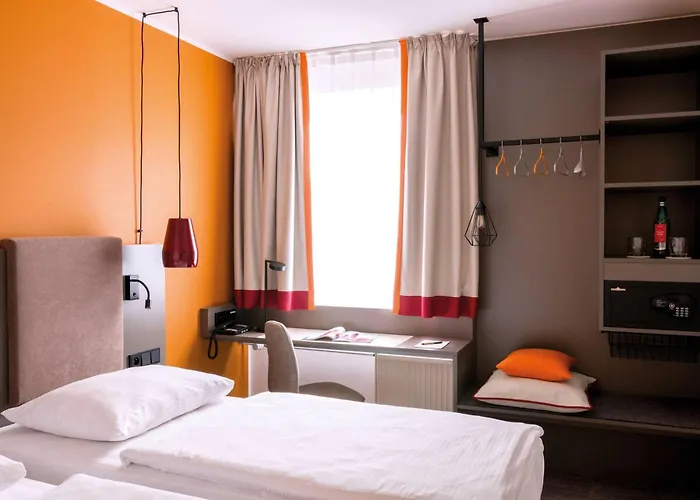 ホテル Vienna House Easy By Wyndham Cracow 3*