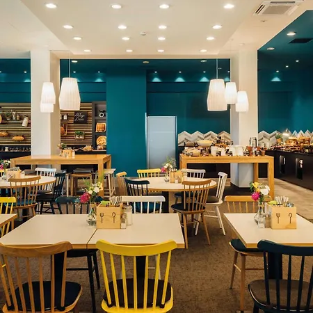 호텔 Vienna House Easy By Wyndham Cracow 3*